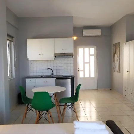Fuer 10 Personen Auf Kreta * Kato Gouves